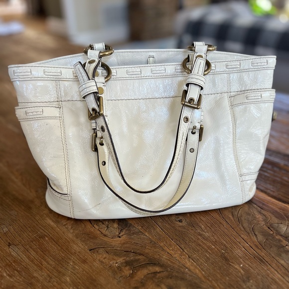 🌸Coach Patent Leather Satchel Shoulder Bag Cream A0873-11500🌸 - Picture 3 of 12